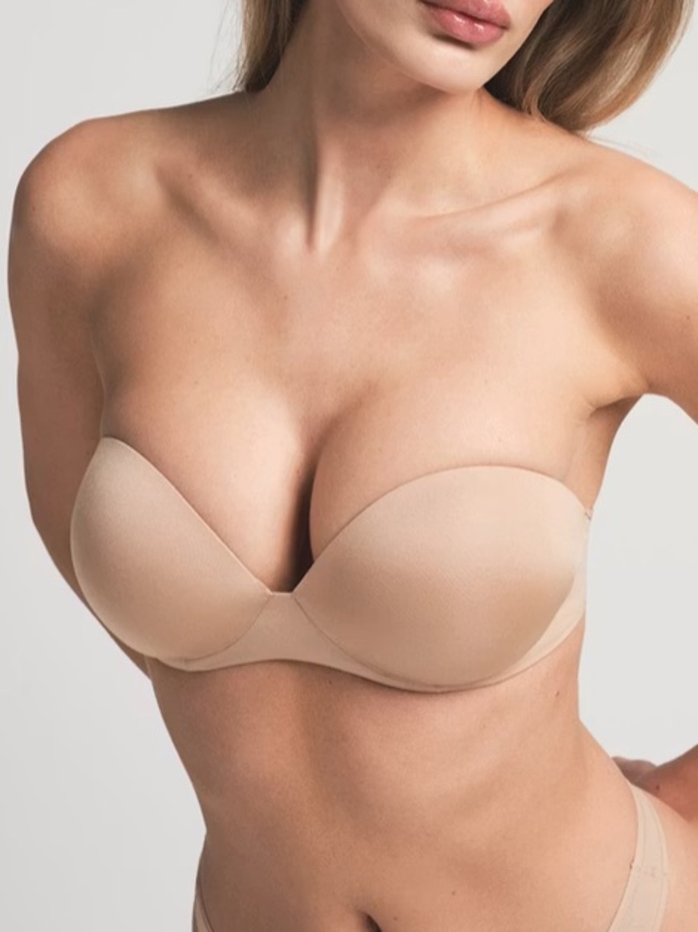 SKIMS NWT Strapless Push Up Bra Size 32DD Convertible Bra Straps In Nude